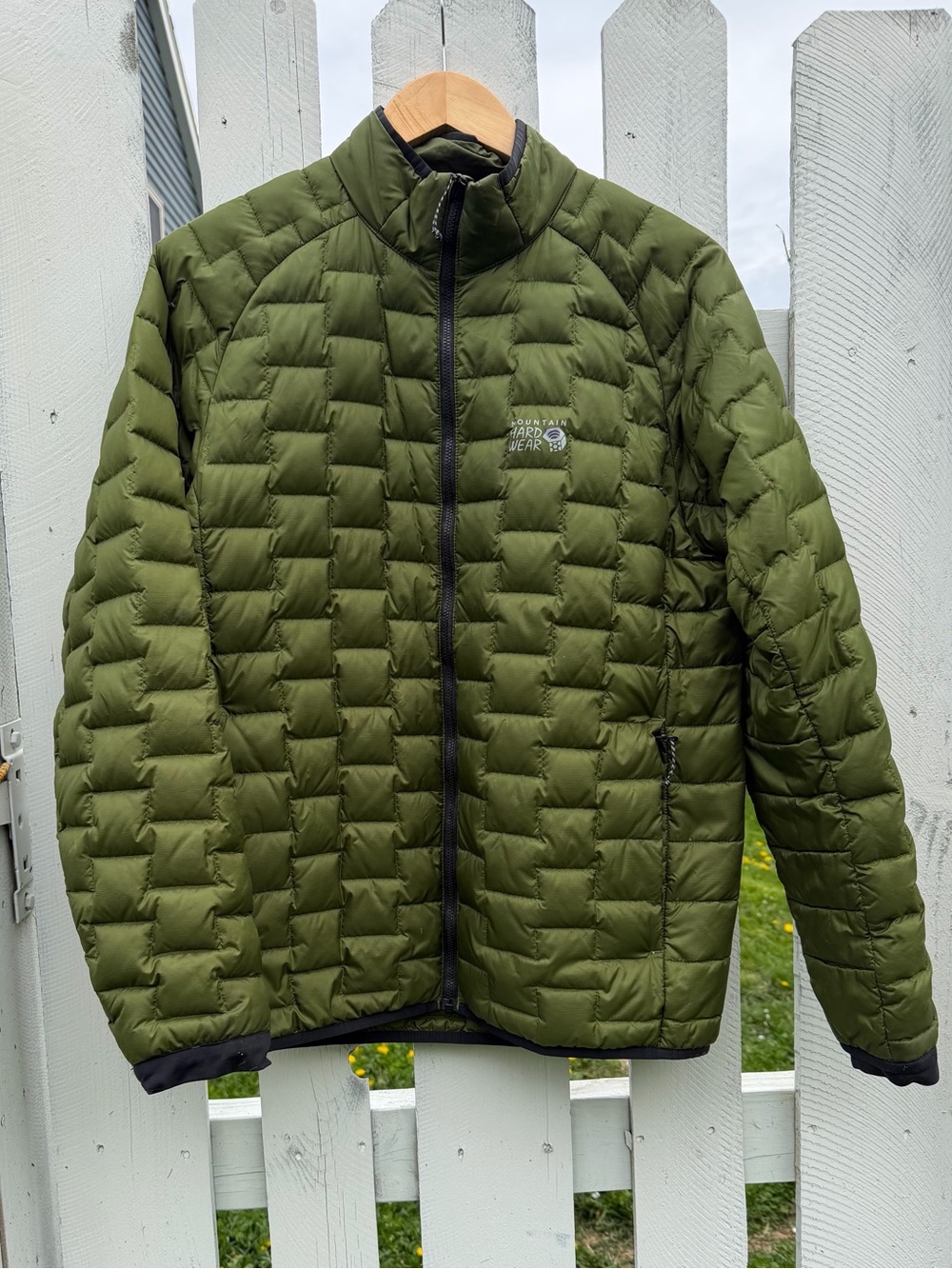 Mountain Hardwear Men’s Green Down Quilted Insulated Puffer Jacket EUC